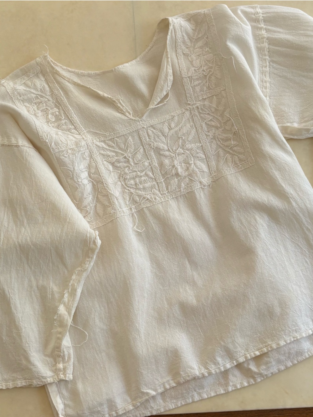 Vintage Embroidered Cream Women's Top - Picture 2 of 12